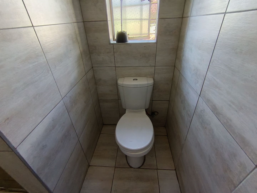 16 Bedroom Property for Sale in Universitas Free State